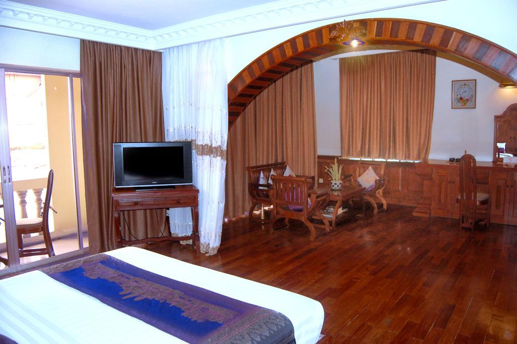 Goldiana Angkor Hotel Siem Reap Extérieur photo